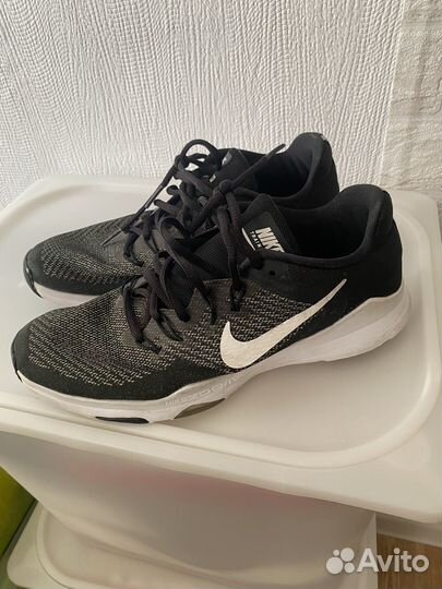 Кроссовки nike женские