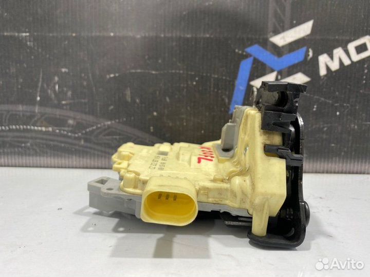 Замок двери передний левый Audi Q7 4L BAR 2006