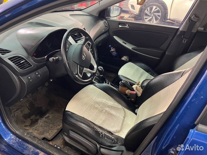 Hyundai Solaris 1.4 МТ, 2011, 129 260 км