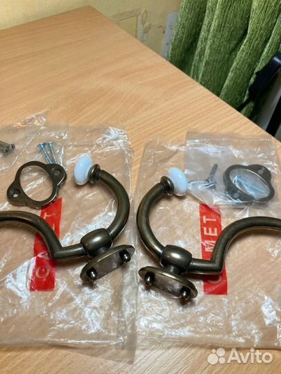 Вешалка-крючок с креплением