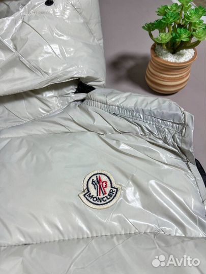 Жилетка moncler глянцевая