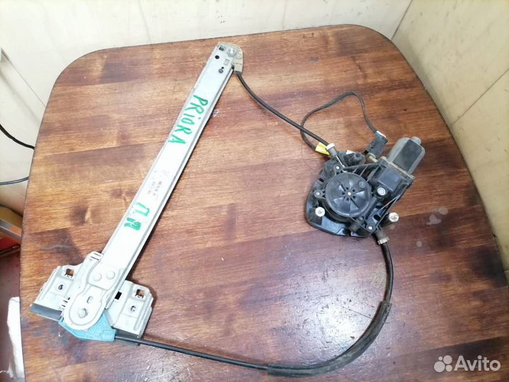 Стеклоподъемник передний правый Лада Приора