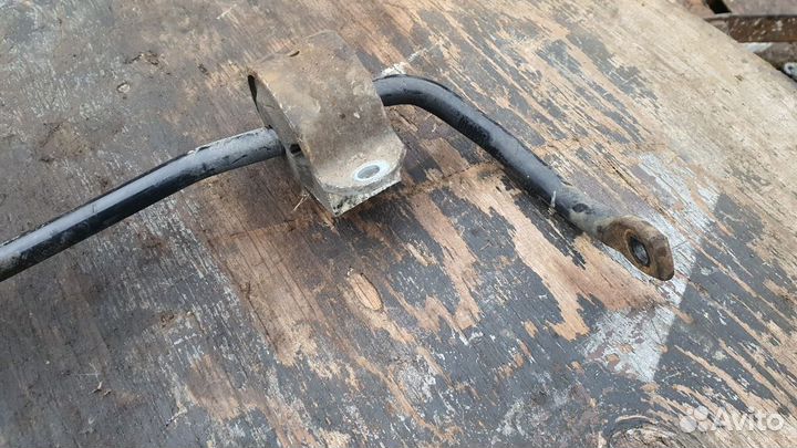 Стабилизатор подвески (поперечной устойчивости) задний BMW 7 E65/E66 3.0 Дизель