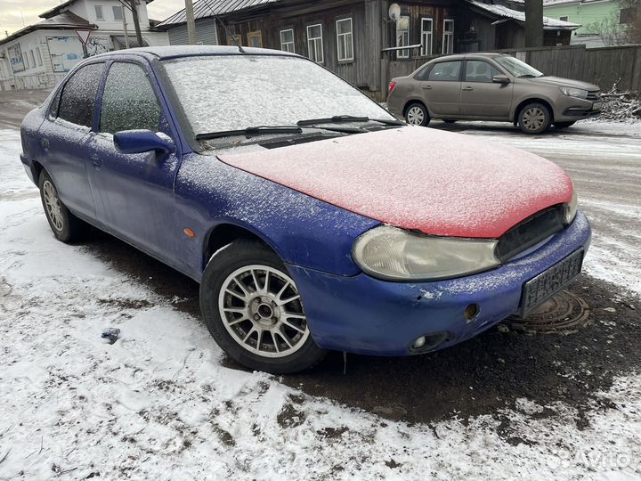 Ford Mondeo 1.8 МТ, 1998, 80 000 км