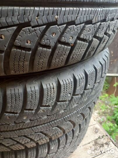 Gislaved Nord Frost 5 215/65 R16