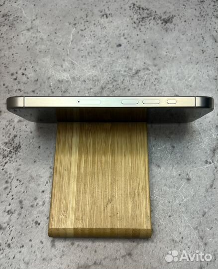 iPhone 15 Pro, 128 ГБ