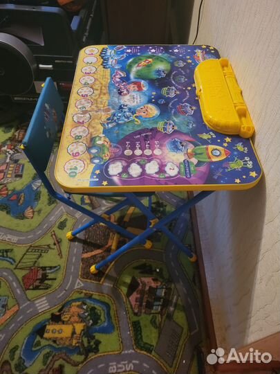 Детский стол и стул