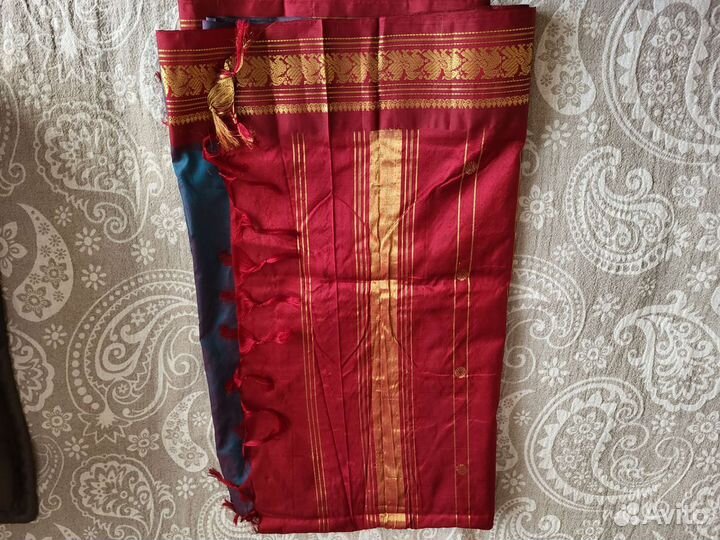 Индийское сари