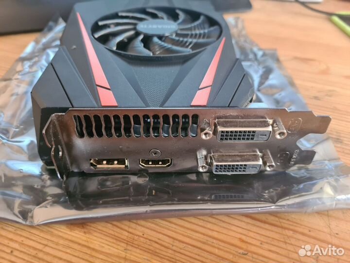 Видеокарта Gigabyte GTX 1060 3gb