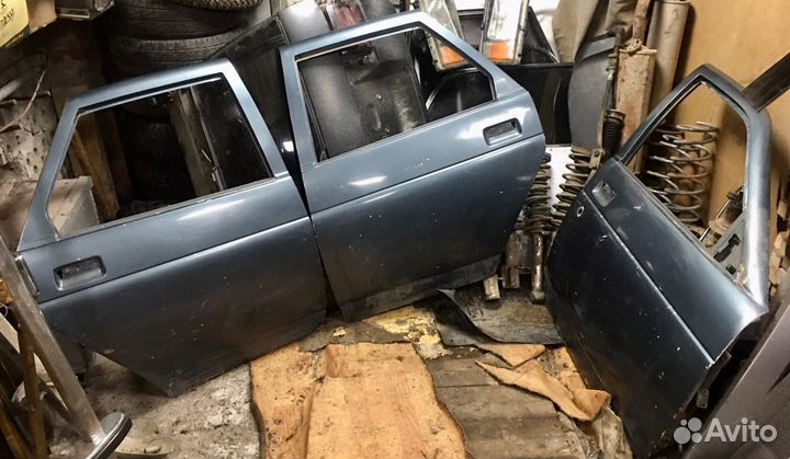 Двери передние задние на Ваз 2110-2112 Приора 2170
