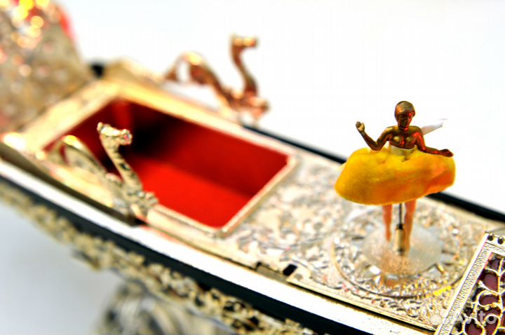 Музыкальная Шкатулка с Балериной Лодочка с Огонька