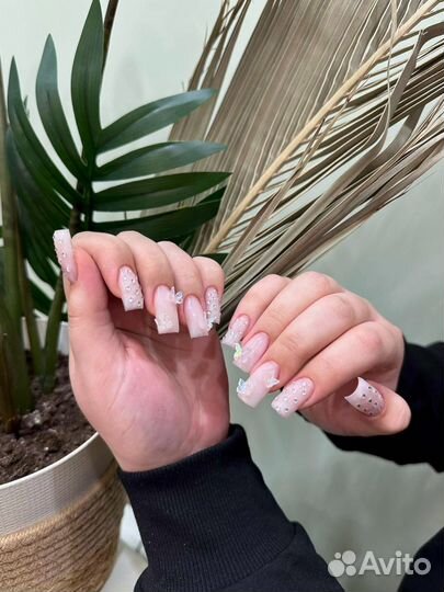 Наращивание ногтей, коррекция, маникюр