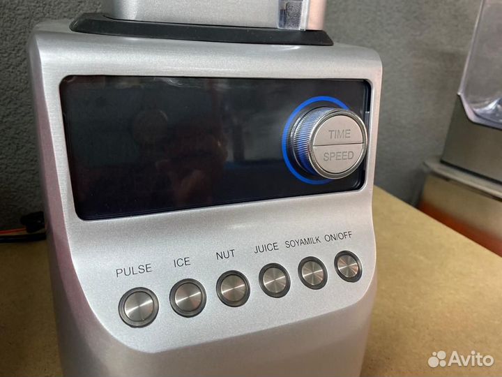 Блендер с колкой льда в наличии