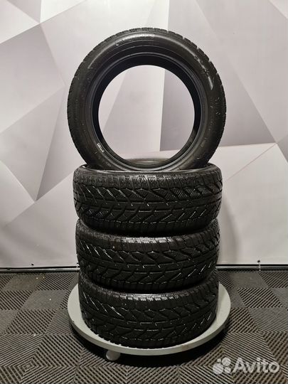 Tigar Winter 215/50 R17 95V