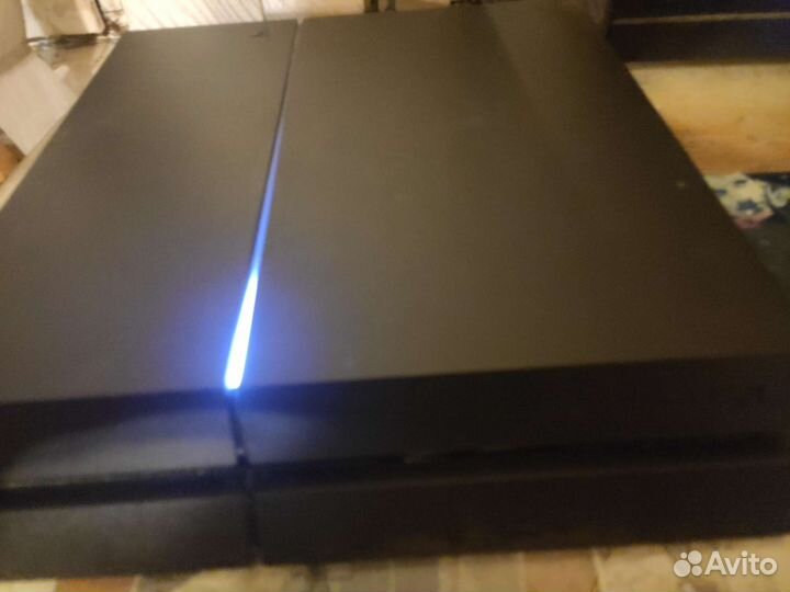 PlayStation4 в хорошем состоянии