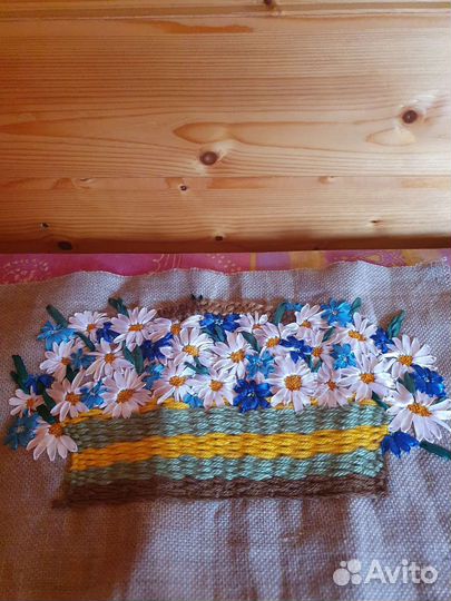 Вышивки, узор лентами,вышивка бисером