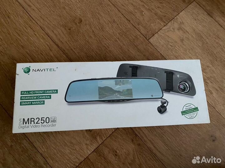 Видеорегистратор Navitel MR250