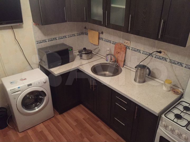 2-к. квартира, 50 м², 4/9 эт.