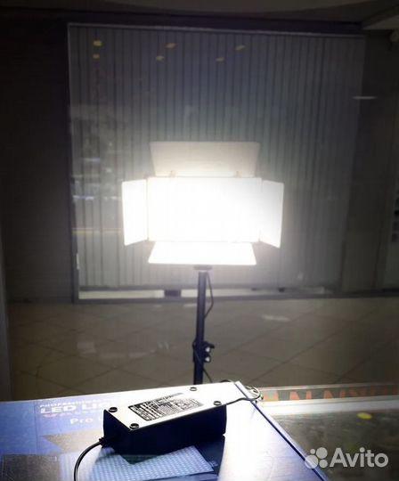 Видеосвет LED600