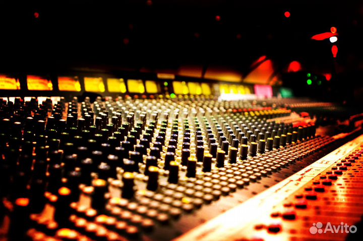 Звук, свет, экран, микрофоны и иное оборудование