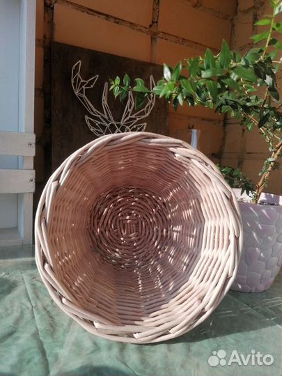 Плетеное кашпо