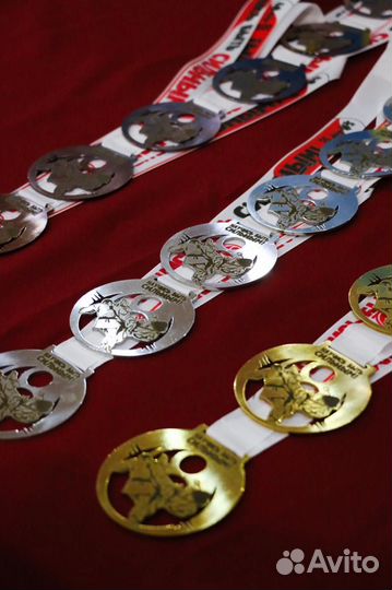 Изготовление медалей, значков, жетонов