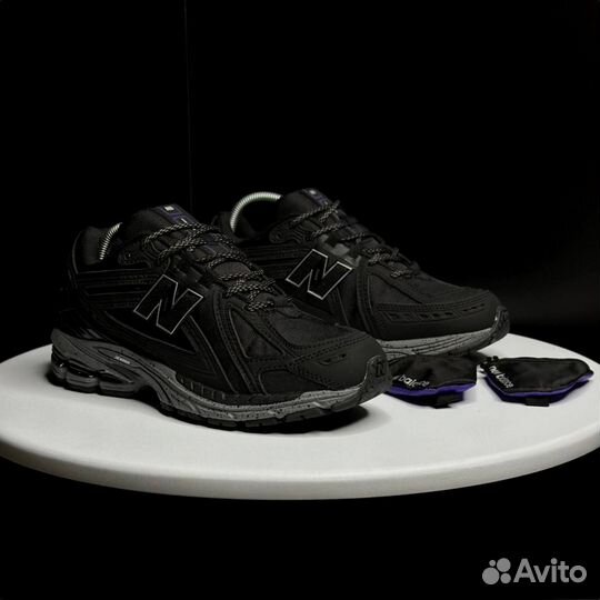 Кроссовки New Balance 1906R black