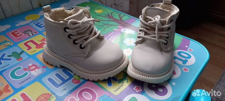 Ботинки демисезонные для девочки 22 размер