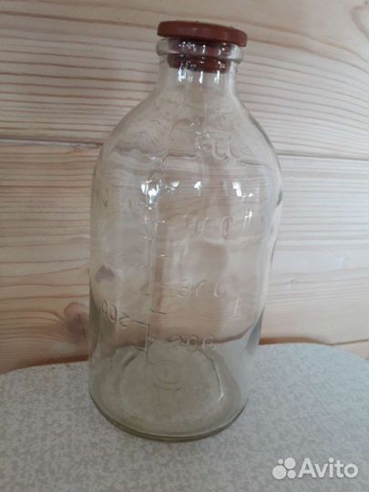 Бутыль стеклянная в оплетке