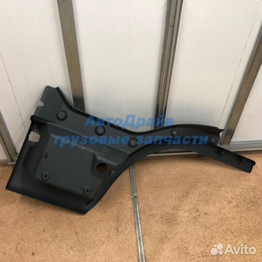 Подножка Ман Тгл 81615100942