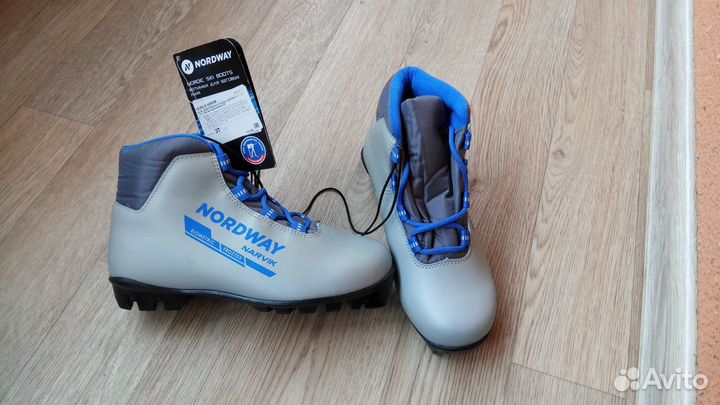 Лыжные ботинки детские размер 37