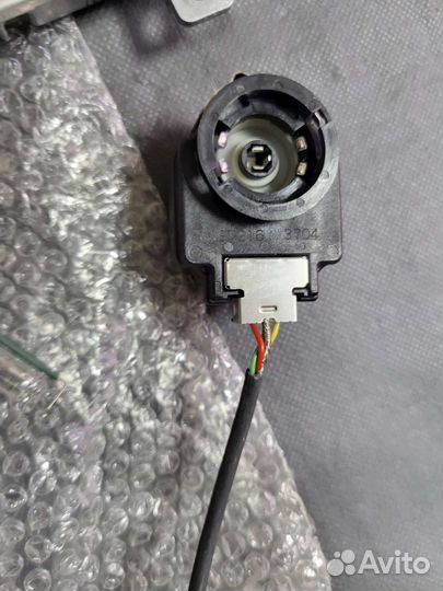 Блок управления ксеноном с лампой Pajero Sport2