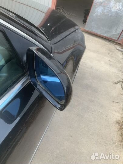 Правое зеркало Audi A8 d3 2007