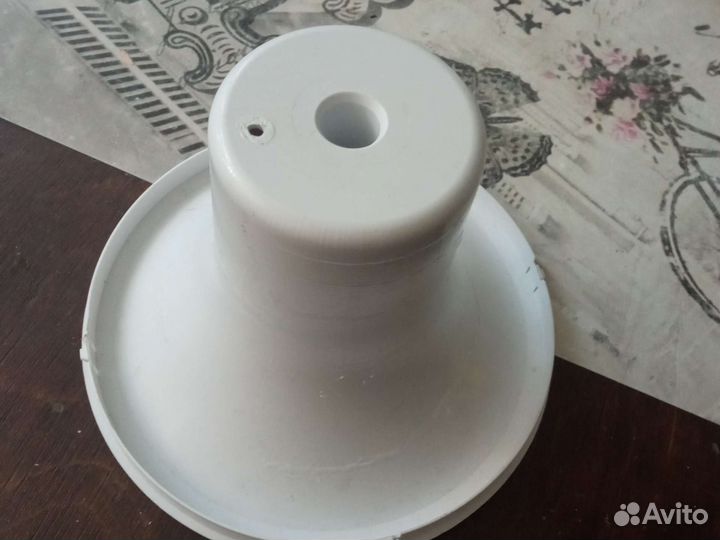 Гнездо водоприемного бака для кулера