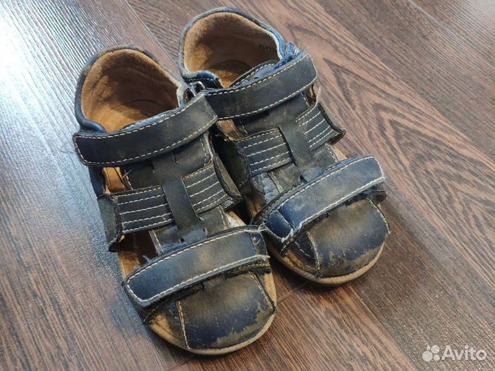 Сандали 26р