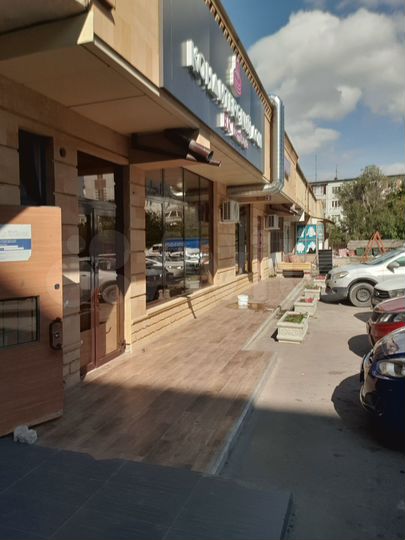 Торговая площадь, 270 м²