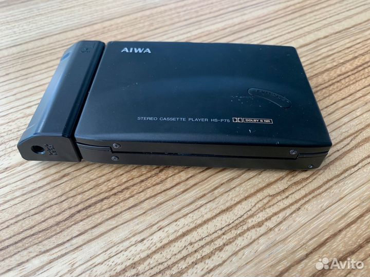 Кассетный плеер aiwa HS-P75 с батарейным блоком