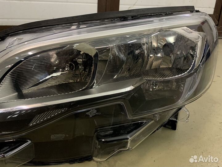 Фара левая Peugeot Expert 4