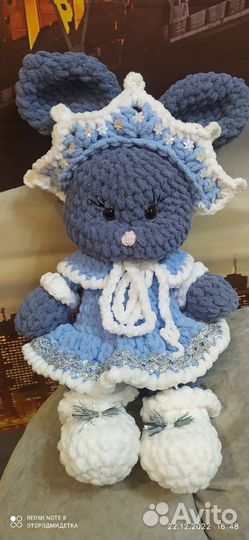 Мягкие игрушки. Зайка - Снегурочка