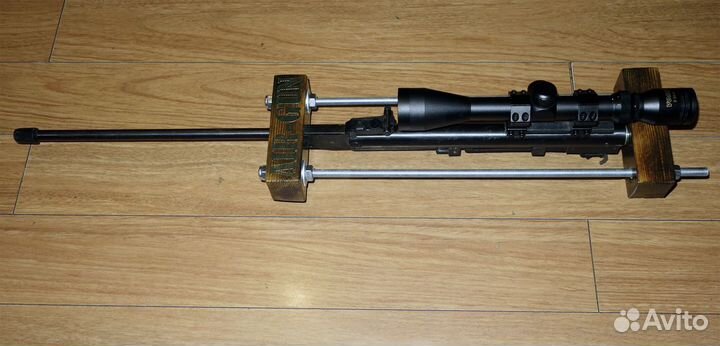 Сьемник для установки и снятия газовых пружин