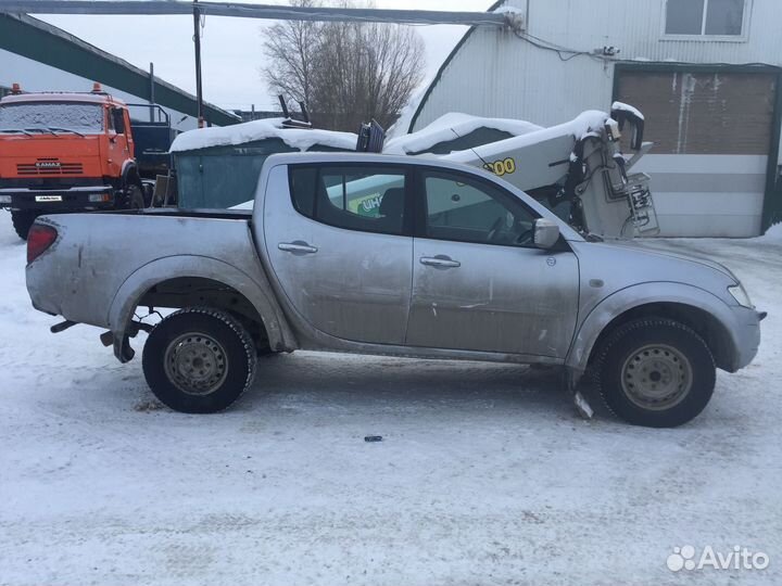 Mitsubishi L200 2.5 МТ, 2013, 110 000 км