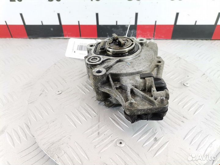 Насос вакуумный Peugeot 607 рест. 2006