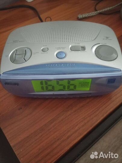 Часы электронные настольные