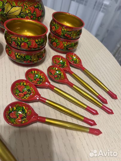 Набор посуды хохлома