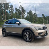 Volkswagen Tiguan 2.0 AMT, 2017, 107 000 км, с пробегом, цена 2 470 000 руб.