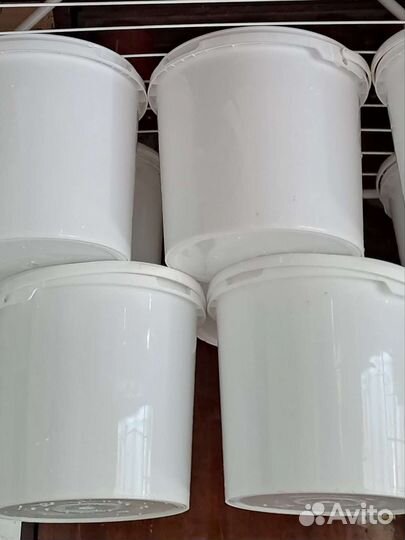 Ведро пластиковое с крышкой 5л кашпо вазон