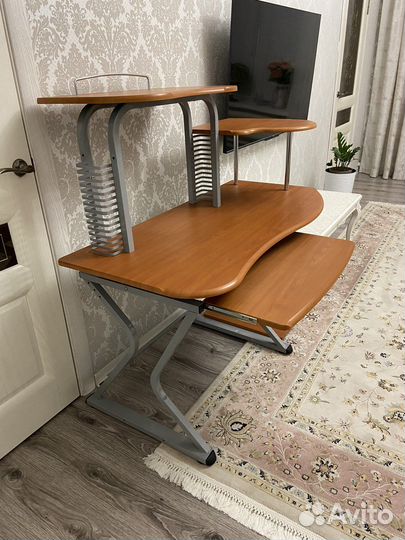 Компьютерный стол, новый