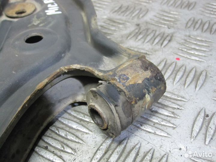 Рычаг передний левый Nissan Micra K11E 1992-2000