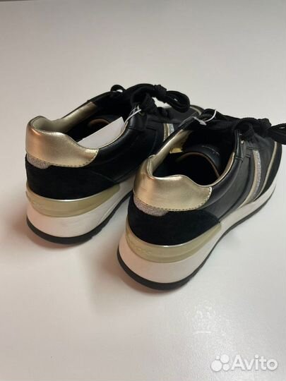 Кроссовки женские geox кожа 37 новые