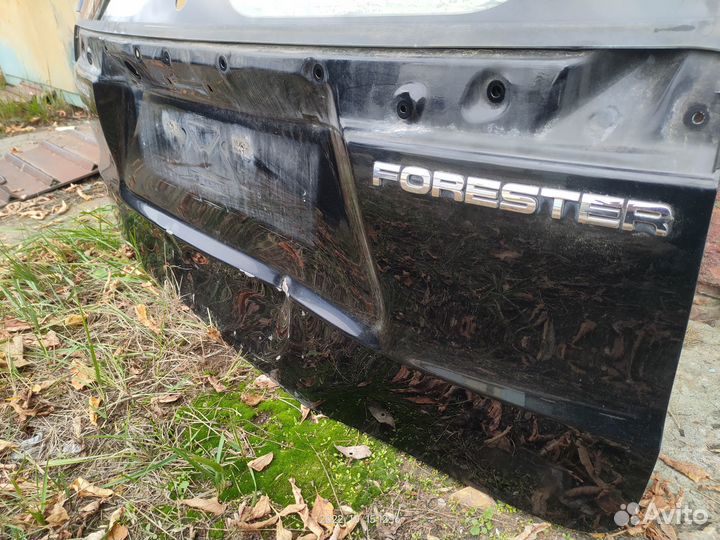 Крышка багажника Субару Форестер S12